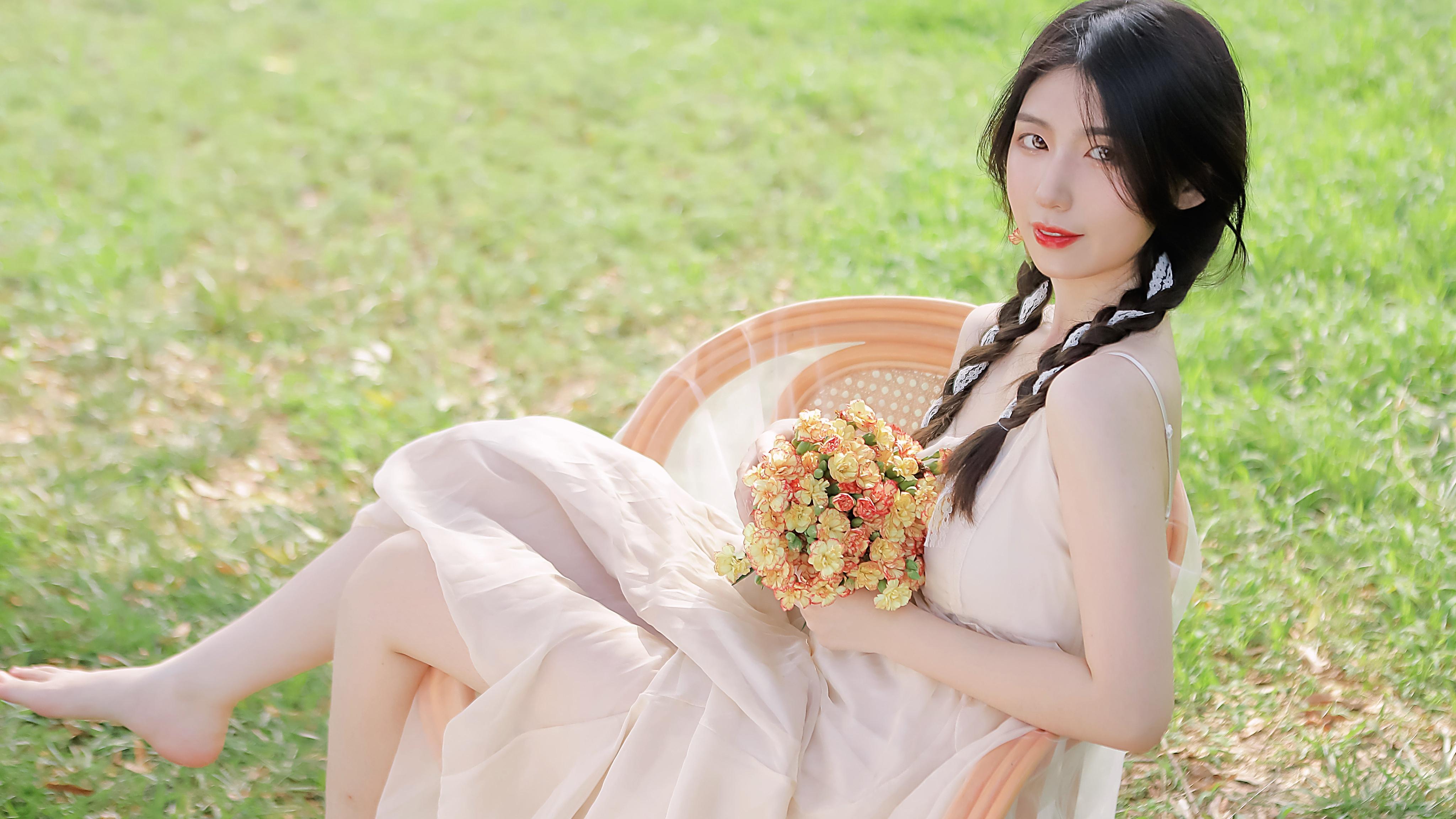 驴友违规穿越落水失踪  队友不等救援继续行程引争议